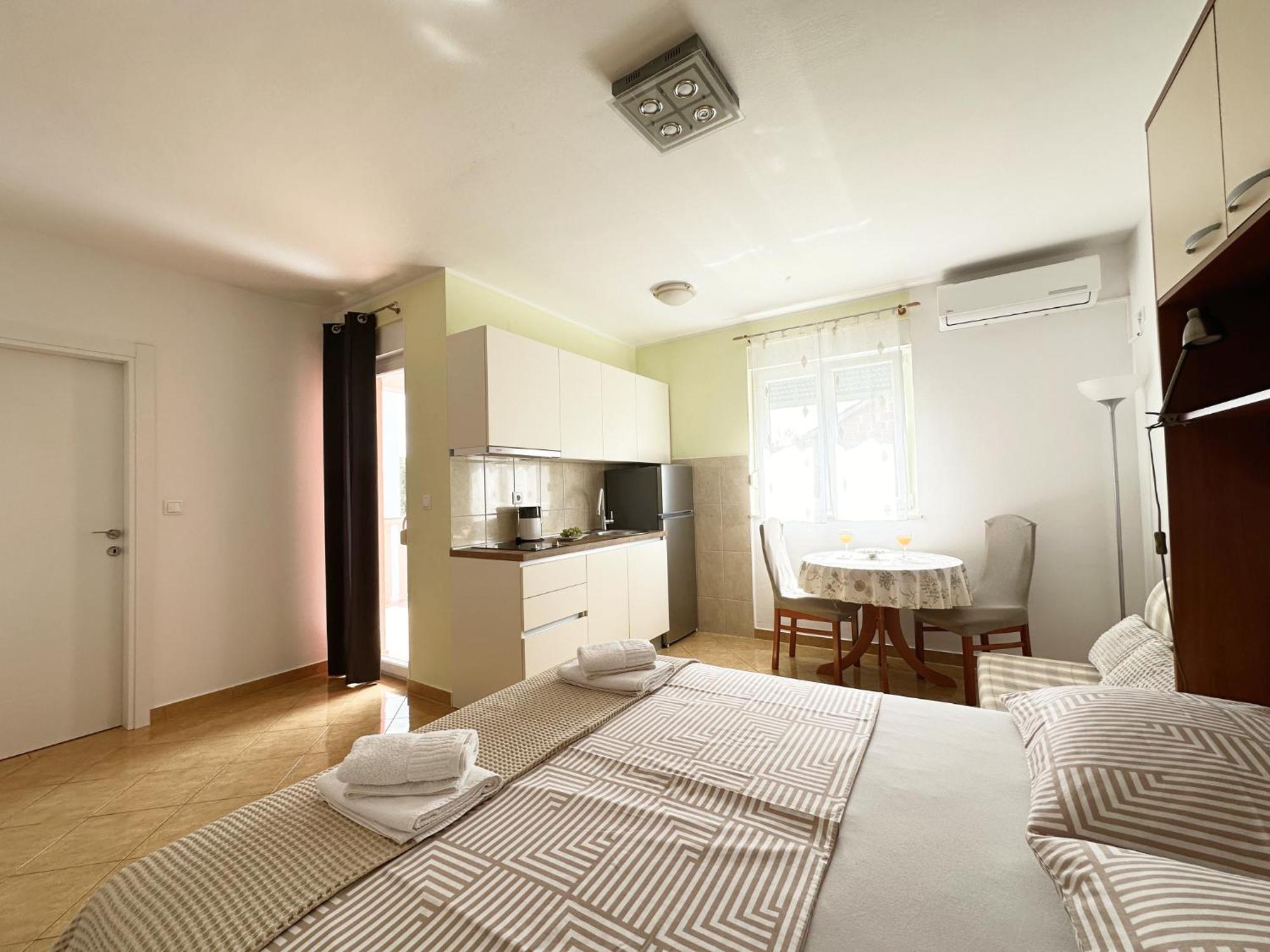Apartments Vila Miranda 沃迪切 外观 照片