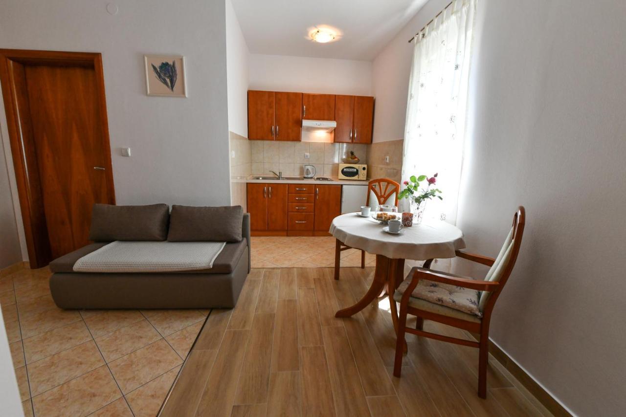 Apartments Vila Miranda 沃迪切 外观 照片