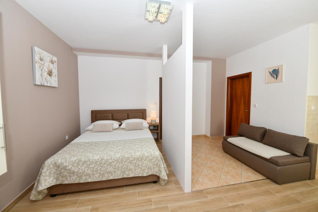 Apartments Vila Miranda 沃迪切 外观 照片