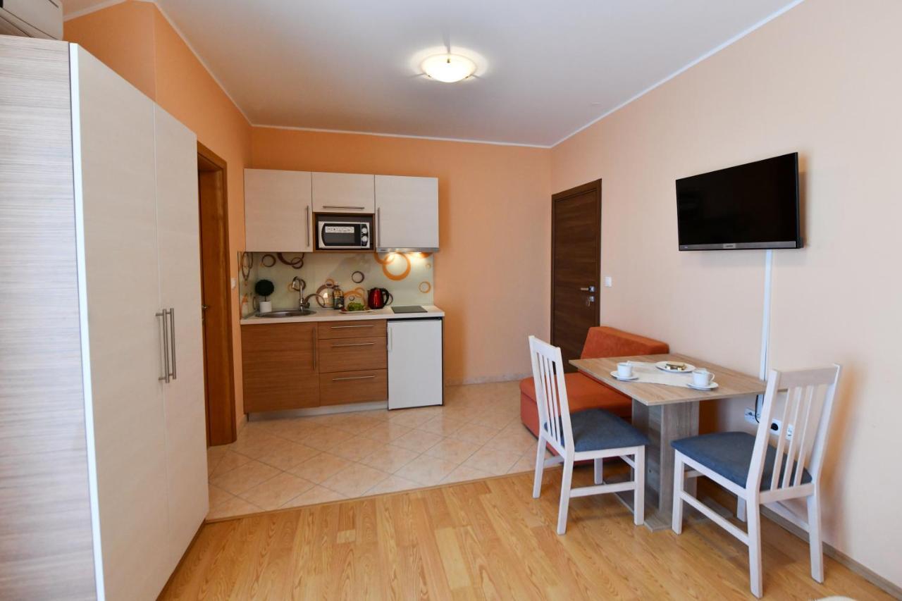 Apartments Vila Miranda 沃迪切 外观 照片